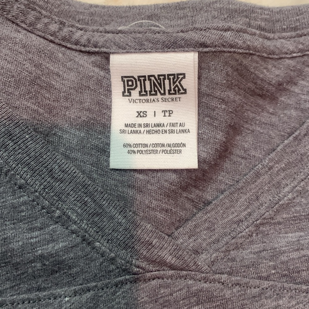 VS Pink V-neck top - Picture 2 of 3